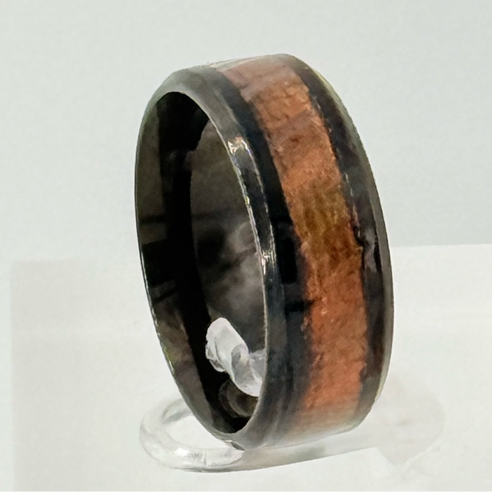 Elegant Black Ring with Copper Inlay size 9 #013